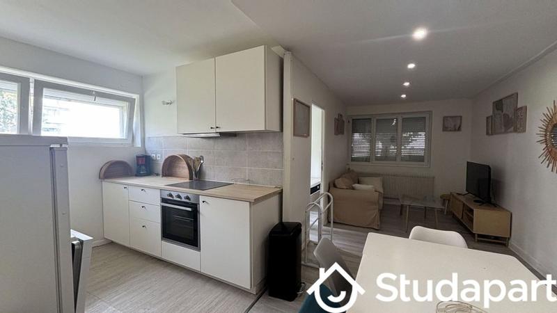 Chambre - 64 m² - 1 pièce