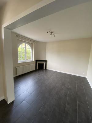 Maison traditionnelle - 128 m² - 6 pièces