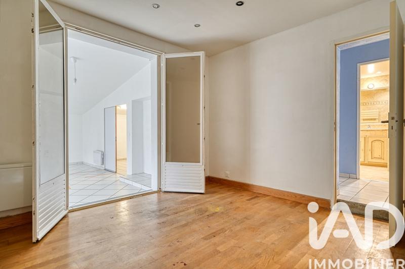 Maison - 181 m² - 8 pièces