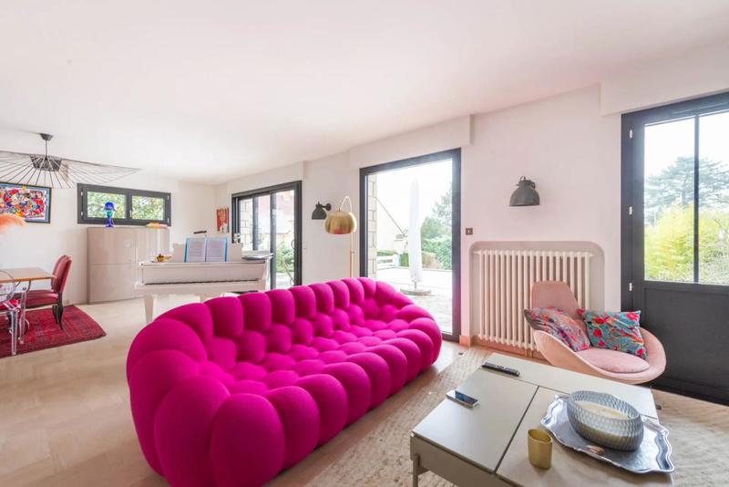 Maison - 200 m² - 8 pièces