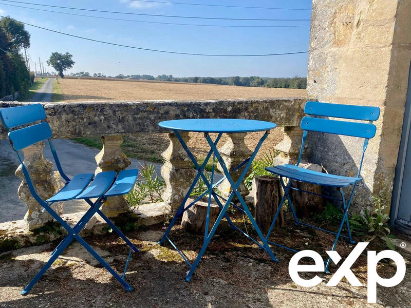 Maison - 594 m² - 15 pièces