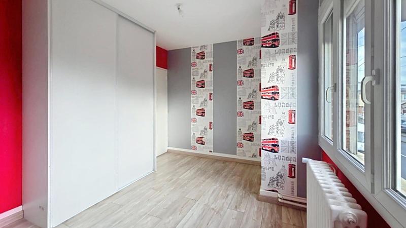 Maison - 77 m² - 5 pièces