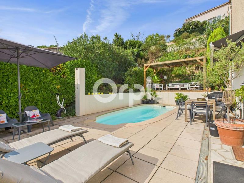 Maison - 94 m² - 3 pièces