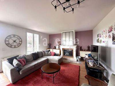 Maison - 190 m² - 8 pièces