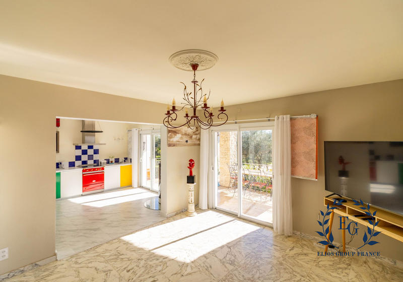 Maison - 188 m² - 5 pièces