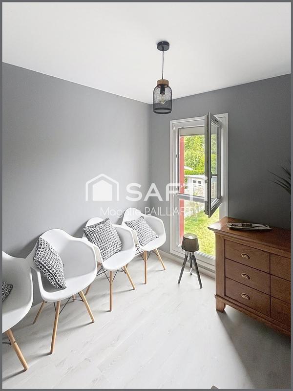 Maison - 95 m² - 5 pièces