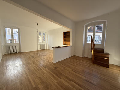 Appartement - 89 m² - 2 pièces