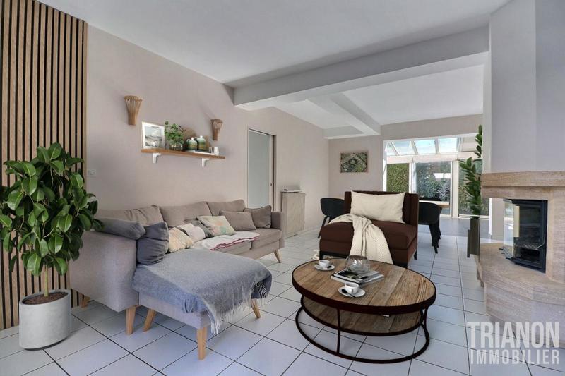 Maison - 153 m² - 9 pièces