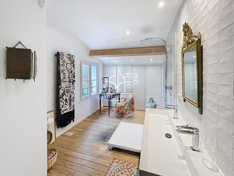 Maison contemporaine - 158 m² - 6 pièces