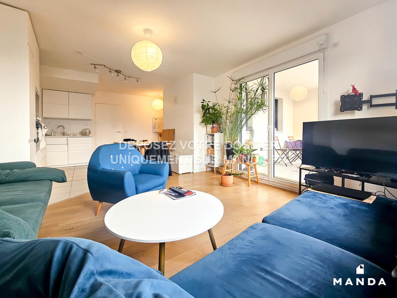 Chambre - 9 m² - 4 pièces