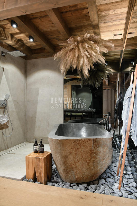 Châlet - 310 m² - 9 pièces