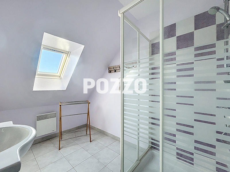 Maison - 92 m² - 5 pièces