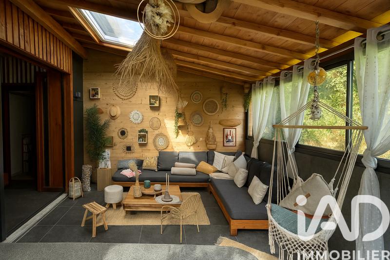 Maison - 143 m² - 5 pièces