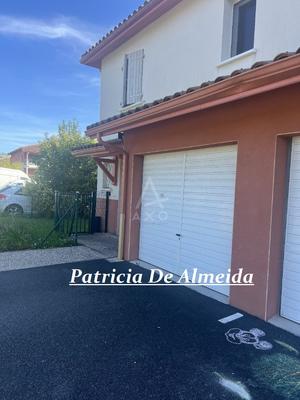 Maison jumelée - 92 m² - 4 pièces