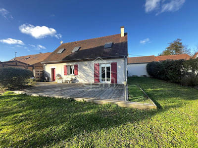 Maison - 98 m² - 5 pièces