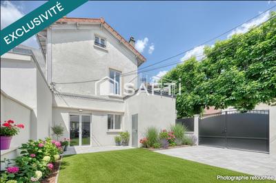 Maison - 145 m² - 6 pièces