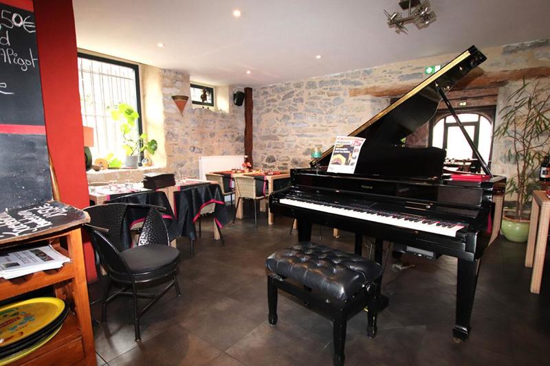 Maison - 263 m² - 5 pièces