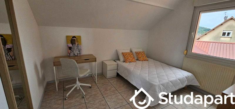 Chambre - 12 m² - 1 pièce