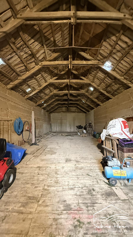 Maison - 223 m² - 8 pièces