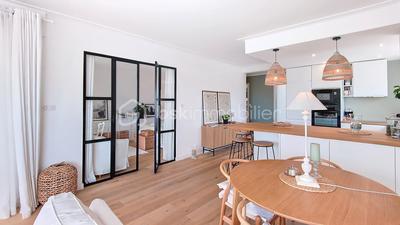 Appartement - 82 m² - 3 pièces