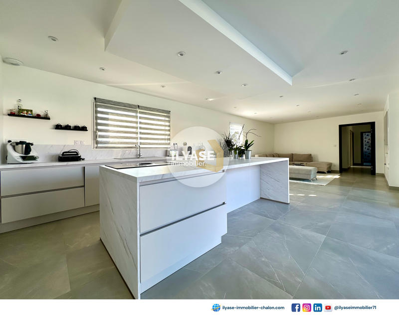 Maison - 130 m² - 4 pièces