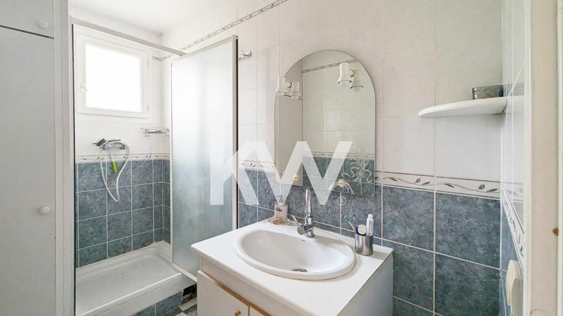 Maison - 184 m² - 8 pièces