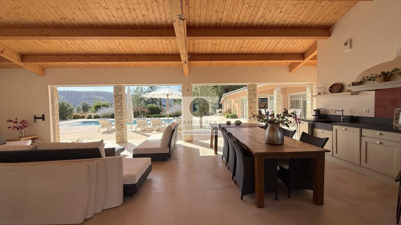 Maison - 172 m² - 6 pièces