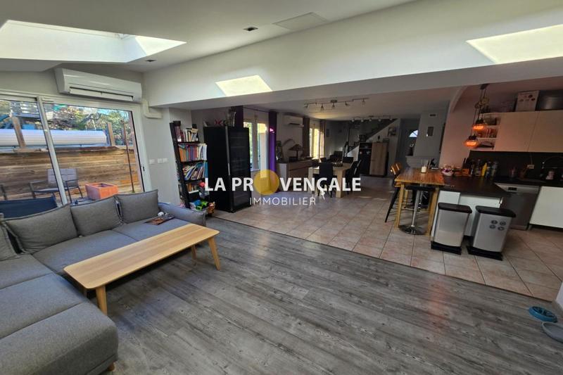 Maison - 145 m² - 6 pièces
