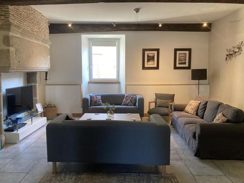 Maison - 250 m² - 6 pièces