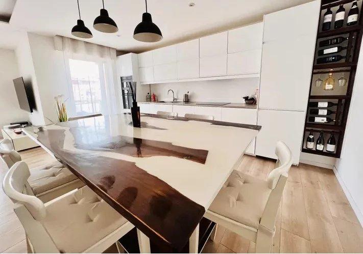 Appartement - 100 m² - 4 pièces