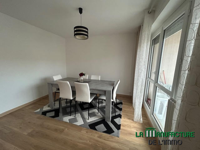 Appartement - 82 m² - 4 pièces