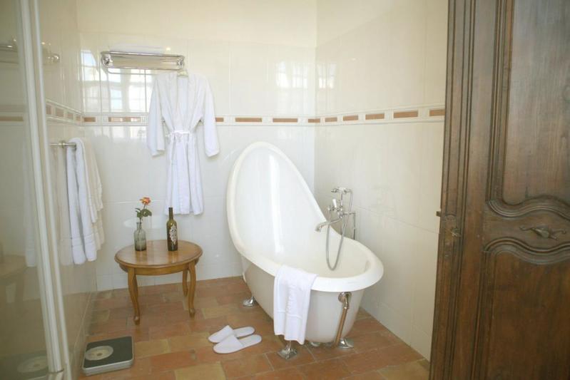 Maison - 746 m² - 15 pièces