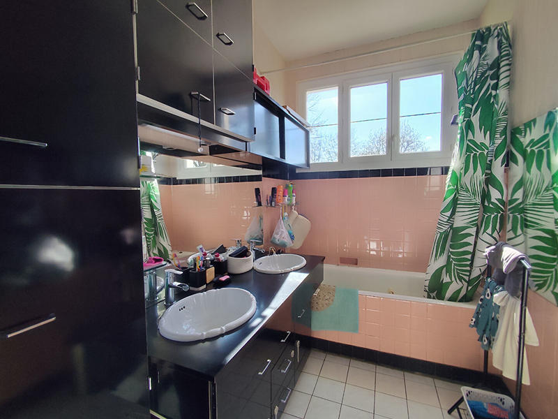 Maison - 167 m² - 6 pièces