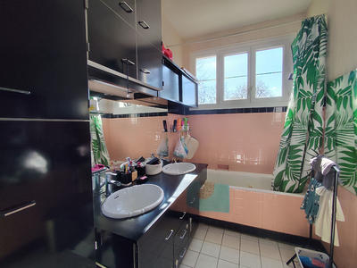 Maison - 167 m² - 6 pièces