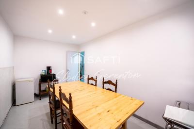 Local commercial - 87 m² - 6 pièces