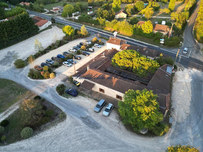 Maison - 535 m² - 14 pièces