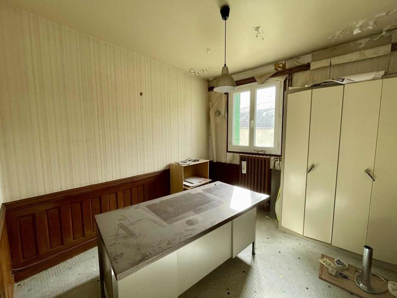 Maison - 240 m² - 13 pièces