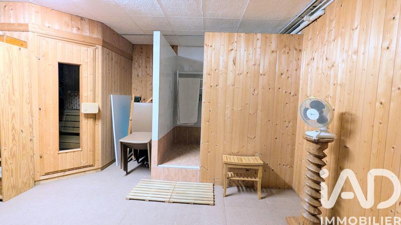 Maison - 188 m² - 8 pièces