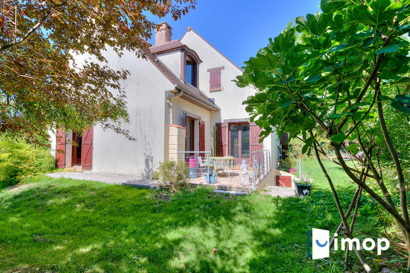 Maison - 189 m² - 6 pièces