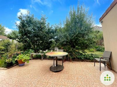 Maison - 186 m² - 8 pièces