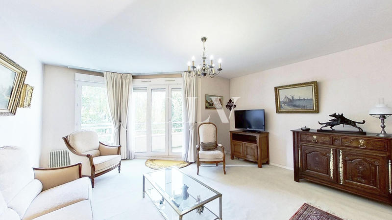 Appartement - 89 m² - 5 pièces