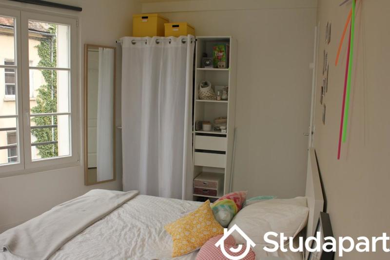 Chambre - 14 m² - 1 pièce