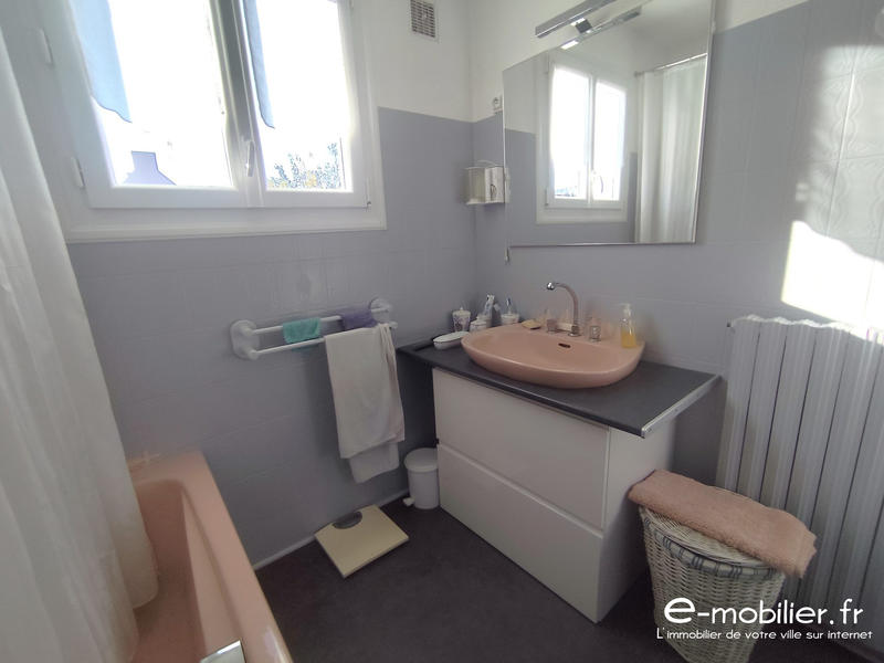 Maison - 81 m² - 4 pièces