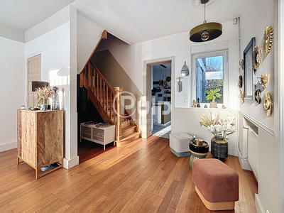 Maison bourgeoise - 142 m² - 6 pièces