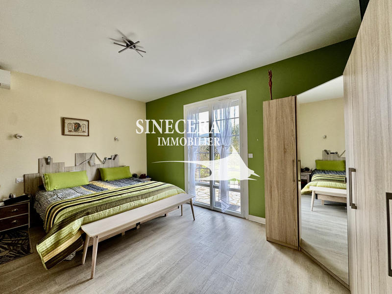 Maison - 180 m² - 7 pièces