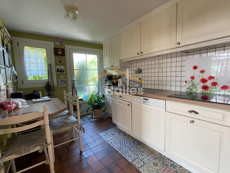 Maison - 83 m² - 5 pièces