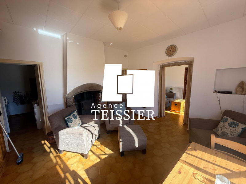 Maison - 74 m² - 6 pièces