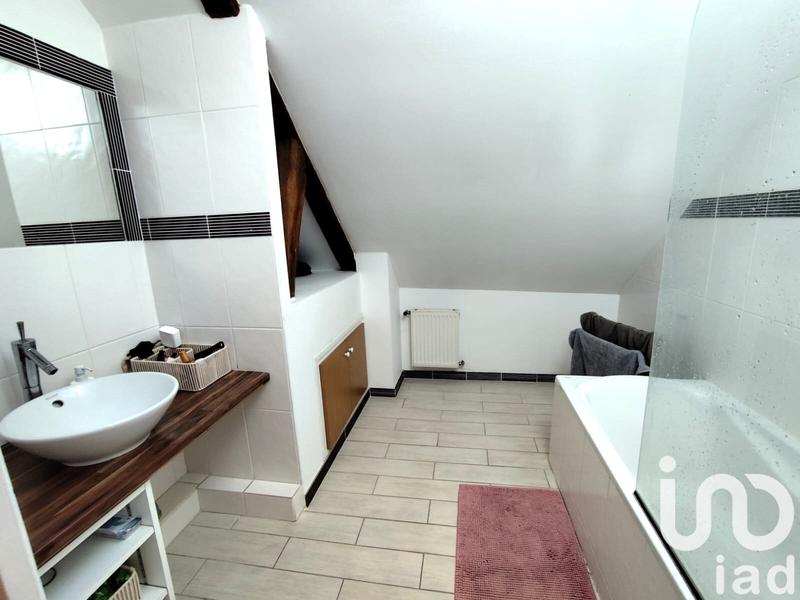 Maison - 98 m² - 5 pièces
