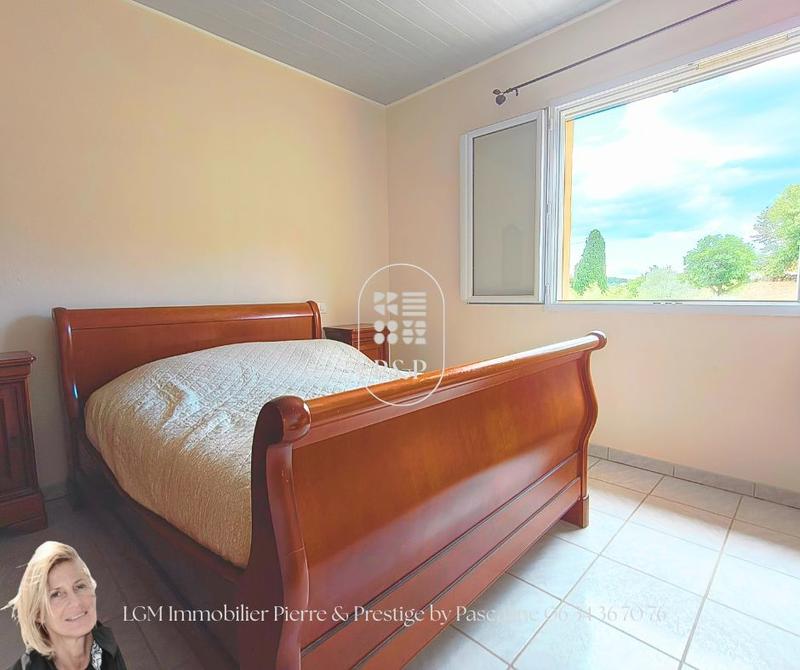 Maison - 202 m² - 6 pièces