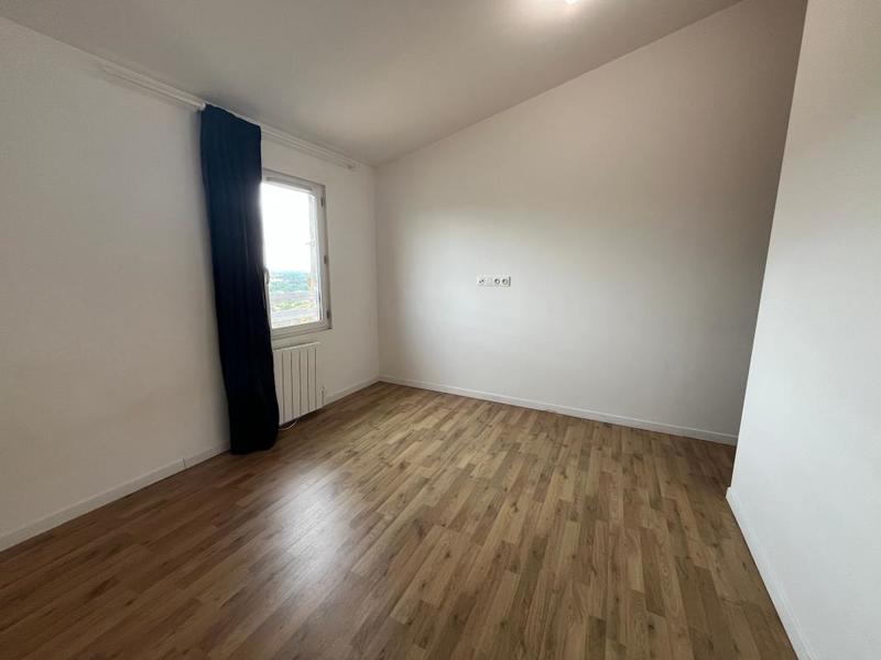 Appartement - 77 m² - 3 pièces